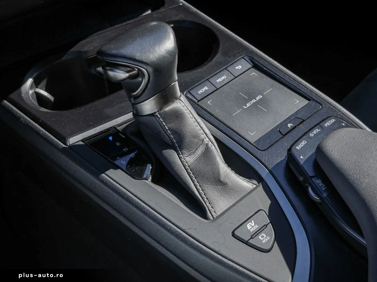 UX 250h Style Edition LENKRADHEIZUNG LED Carplay