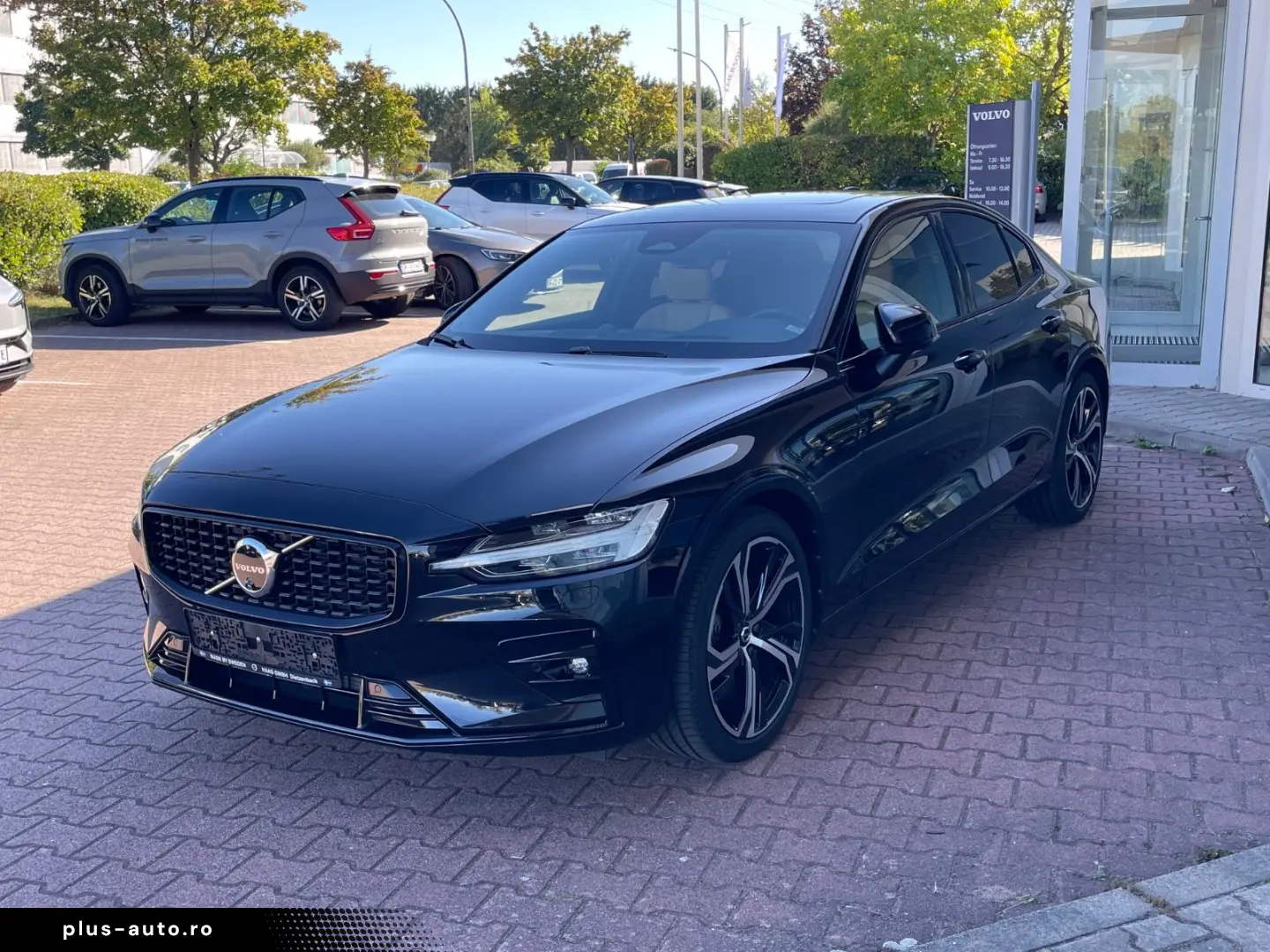 S60 B5 AWD Ultimate Dark Auto