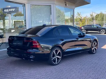 S60 B5 AWD Ultimate Dark Auto