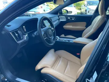 S60 B5 AWD Ultimate Dark Auto