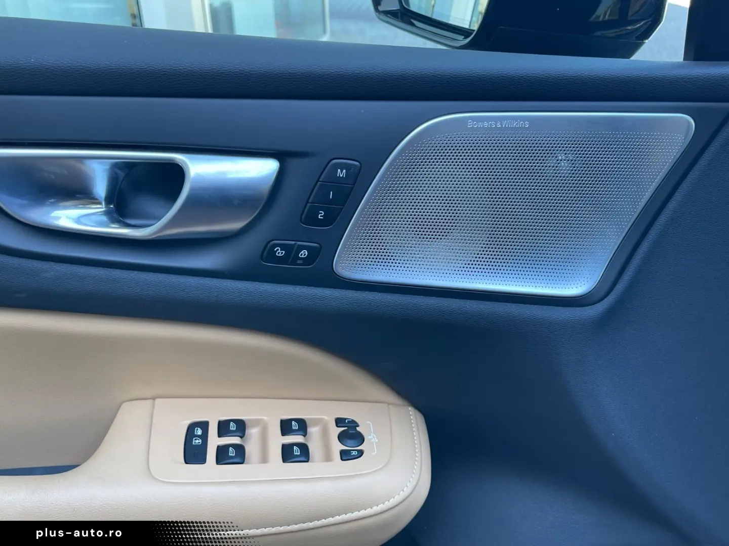 S60 B5 AWD Ultimate Dark Auto