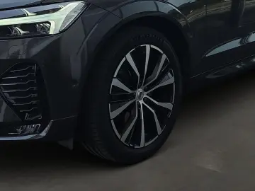 XC60 B5 AWD Diesel Ultimate Standhzg 360 Bowers