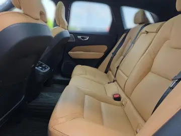 XC60 B5 AWD Diesel Ultimate Standhzg 360 Bowers