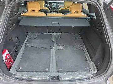 XC60 B5 AWD Diesel Ultimate Standhzg 360 Bowers