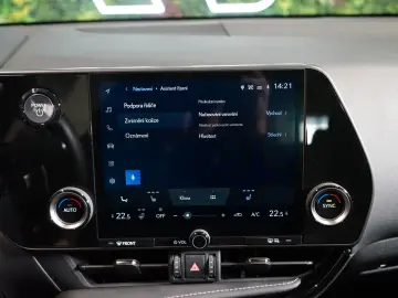 NX350h COMFORT TOP FWD LED DRCC 33.223€ NETTO