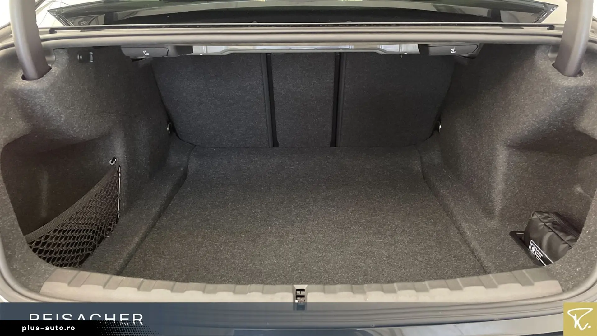 318d A Lim M-Sport LCPro AHK HUD ACC 360  19  LM