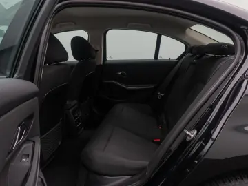 318i LED DAB PDC Cockpit  DigitalDisp