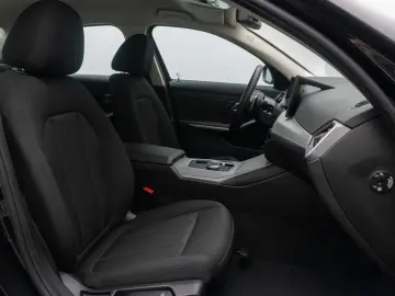 318i LED DAB PDC Cockpit  DigitalDisp