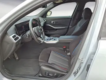 320d xDrive Automatik Navi Tempom.aktiv Bluetoot