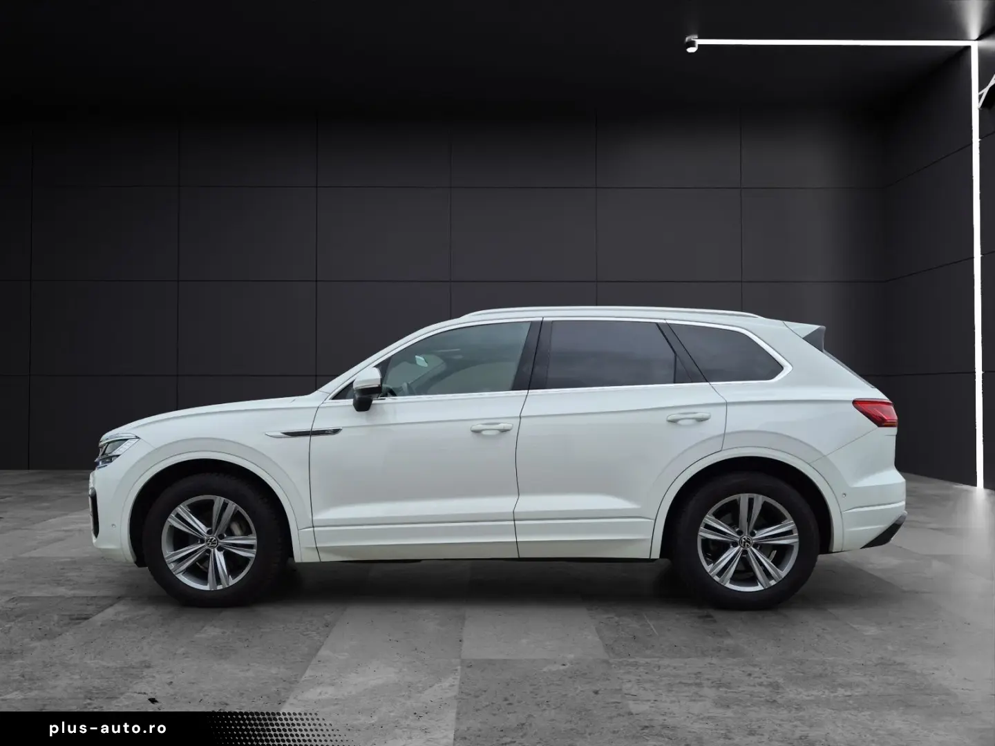 Touareg TDI R-Line 4M Matrix Luft Navi Pano Lede