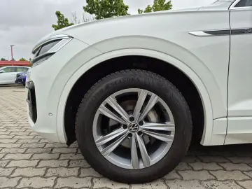 Touareg TDI R-Line 4M Matrix Luft Navi Pano Lede