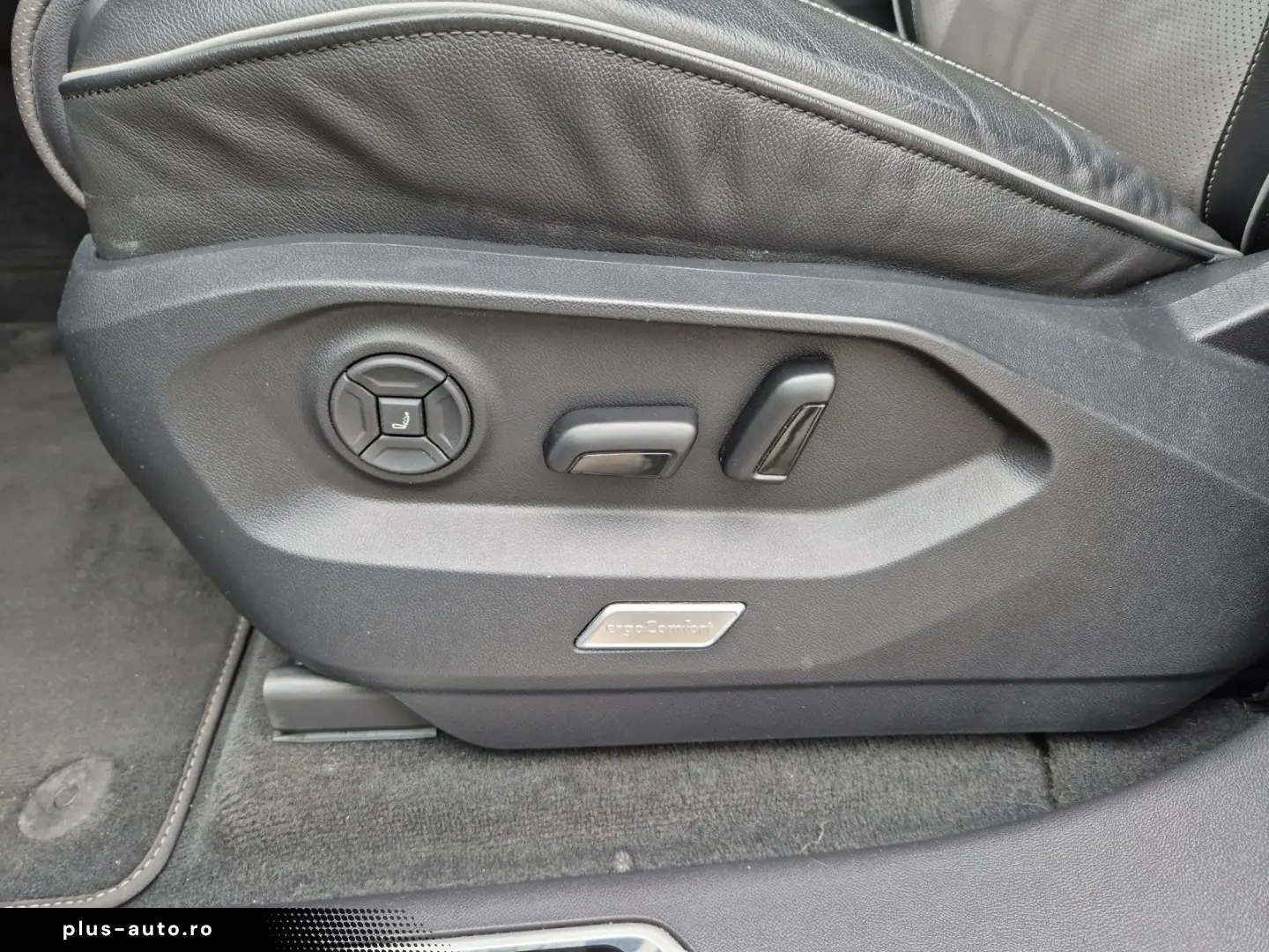 Touareg TDI R-Line 4M Matrix Luft Navi Pano Lede