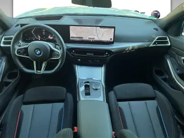 320i xDrive Limousine M Sportpaket HiFi DAB LED