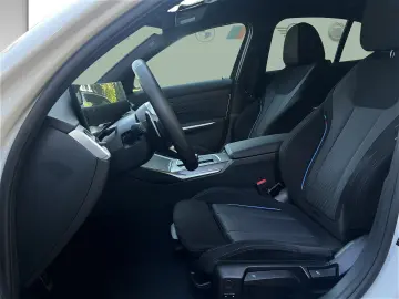 320i xDrive Limousine M Sportpaket HiFi DAB LED