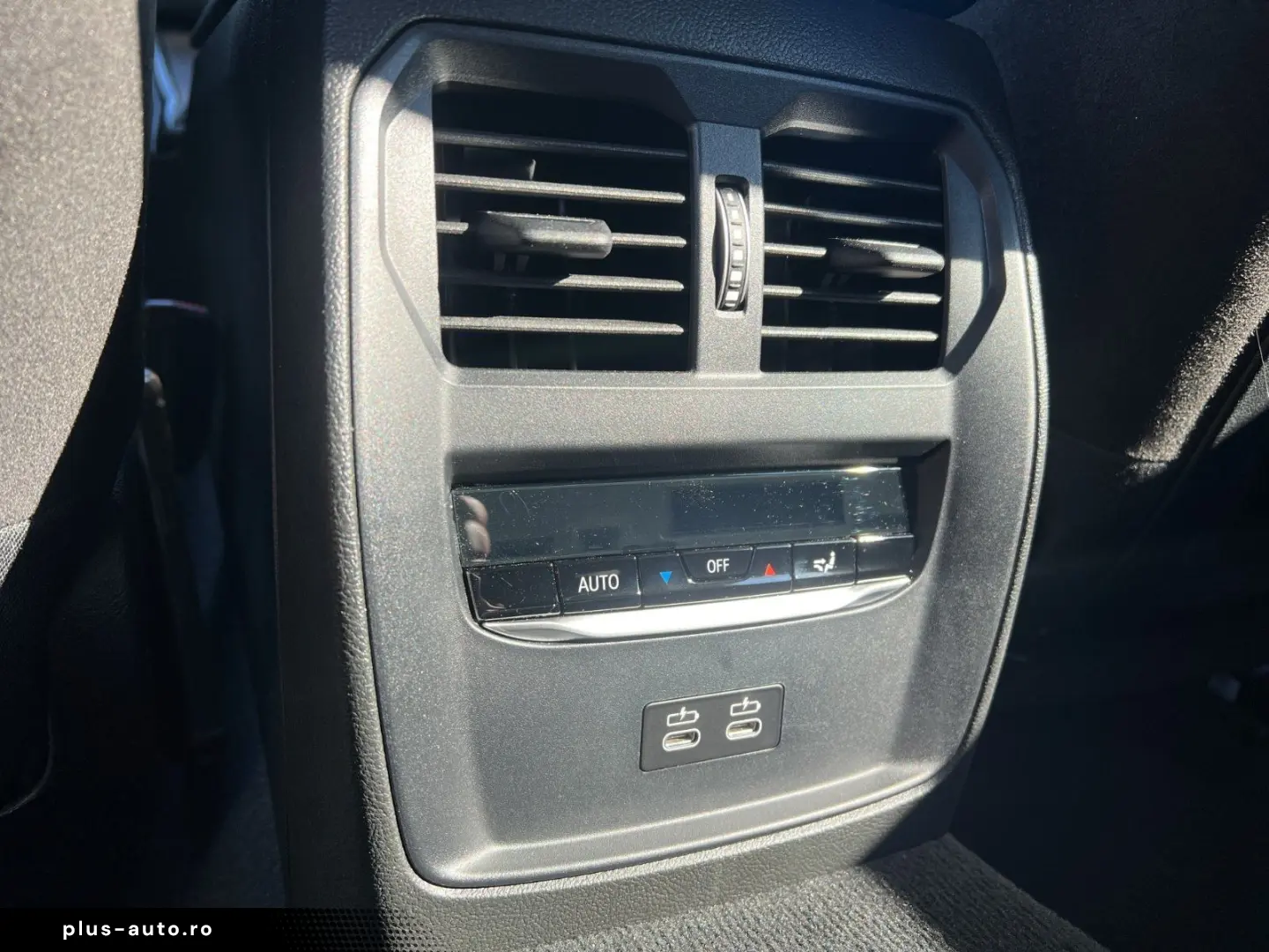 320i xDrive Limousine M Sportpaket HiFi DAB LED