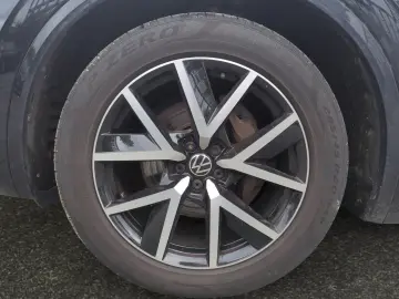 Touareg R-Line 3.0 TDI DSG 4M Pano Navi AHK 20