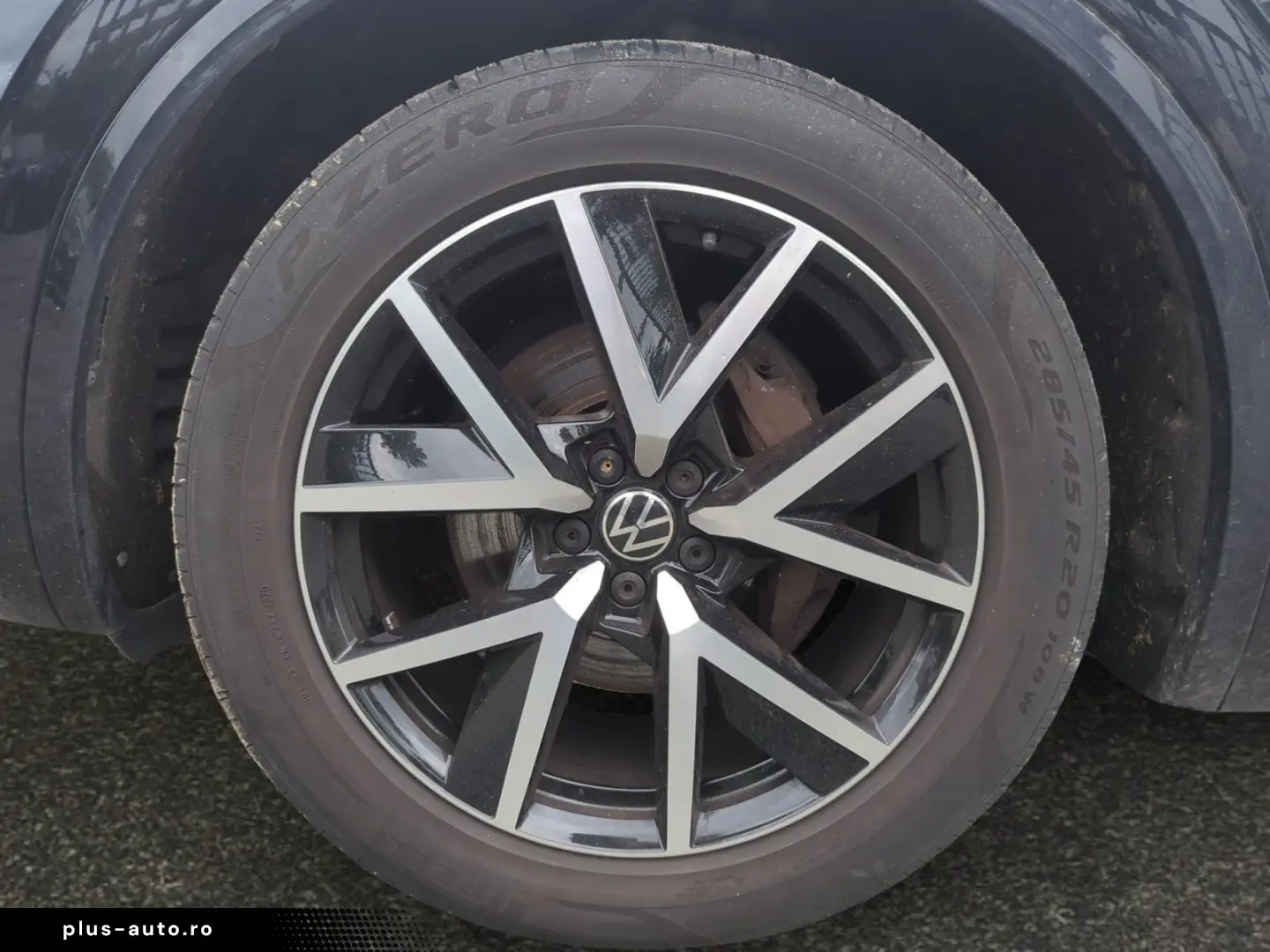 Touareg R-Line 3.0 TDI DSG 4M Pano Navi AHK 20