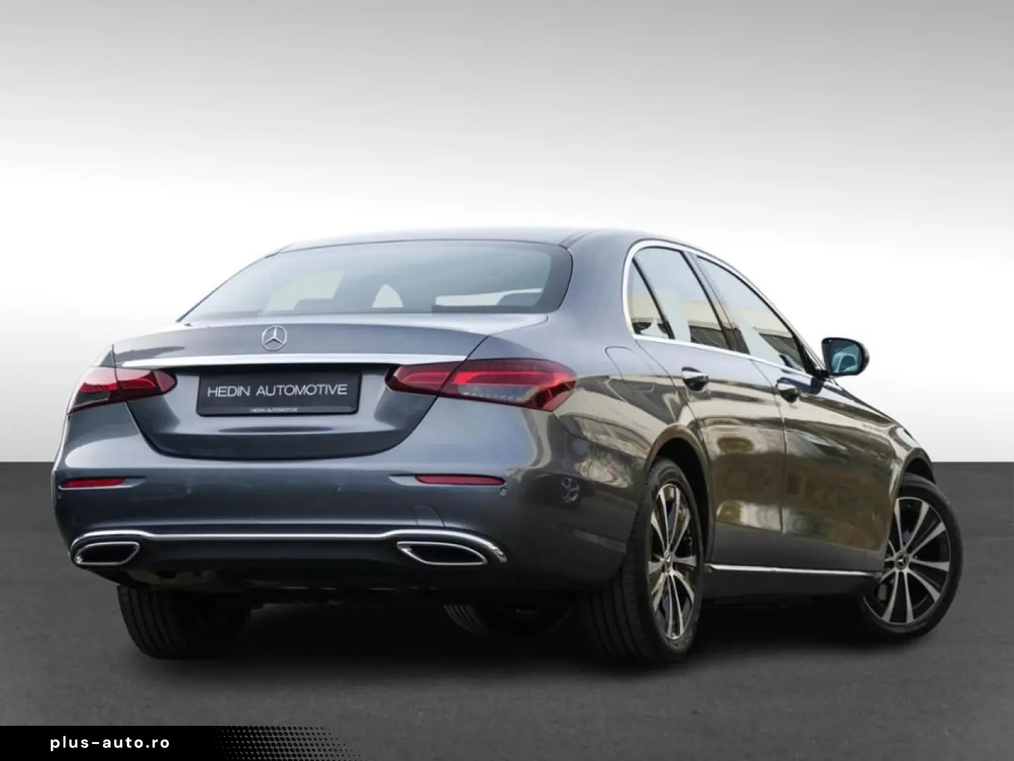 E 200 4M EXCLUSIVE DISTR MEM 360  LED AMBIENTE