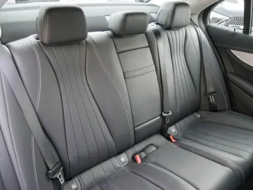 E 200 4M EXCLUSIVE DISTR MEM 360  LED AMBIENTE