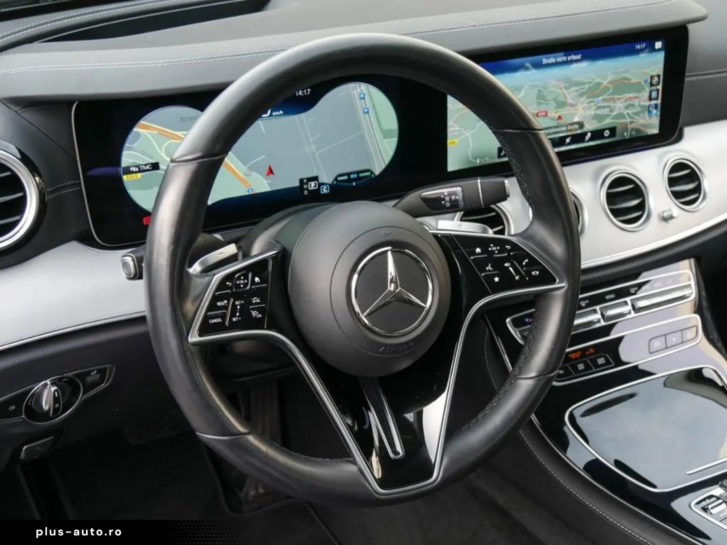 E 200 4M EXCLUSIVE DISTR MEM 360  LED AMBIENTE