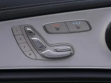 E 200 4M EXCLUSIVE DISTR MEM 360  LED AMBIENTE