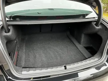 318i Limo LCI M Sport Dach Navi LED HiFi DAB Shz