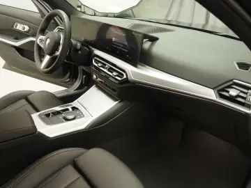 320d xDrive Limousine (M-Sport Navi LED Leder Sh