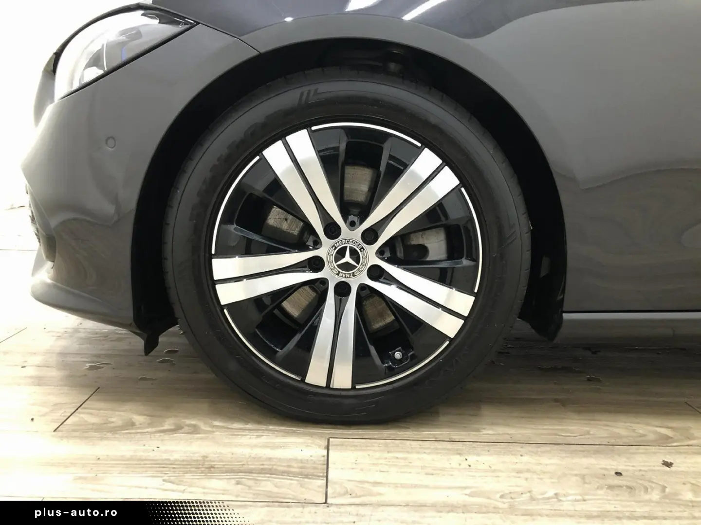 C 300 d 4M AVANTGARDE Distr Memory DIGITAL LIGHT