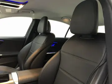 C 300 d 4M AVANTGARDE Distr Memory DIGITAL LIGHT