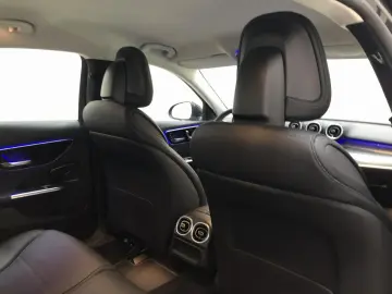 C 300 d 4M AVANTGARDE Distr Memory DIGITAL LIGHT