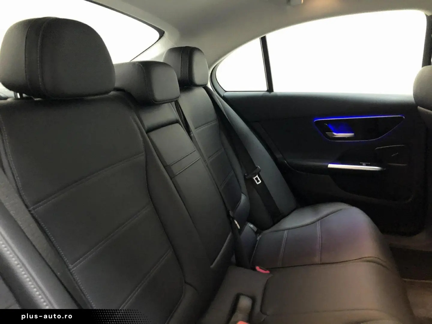 C 300 d 4M AVANTGARDE Distr Memory DIGITAL LIGHT