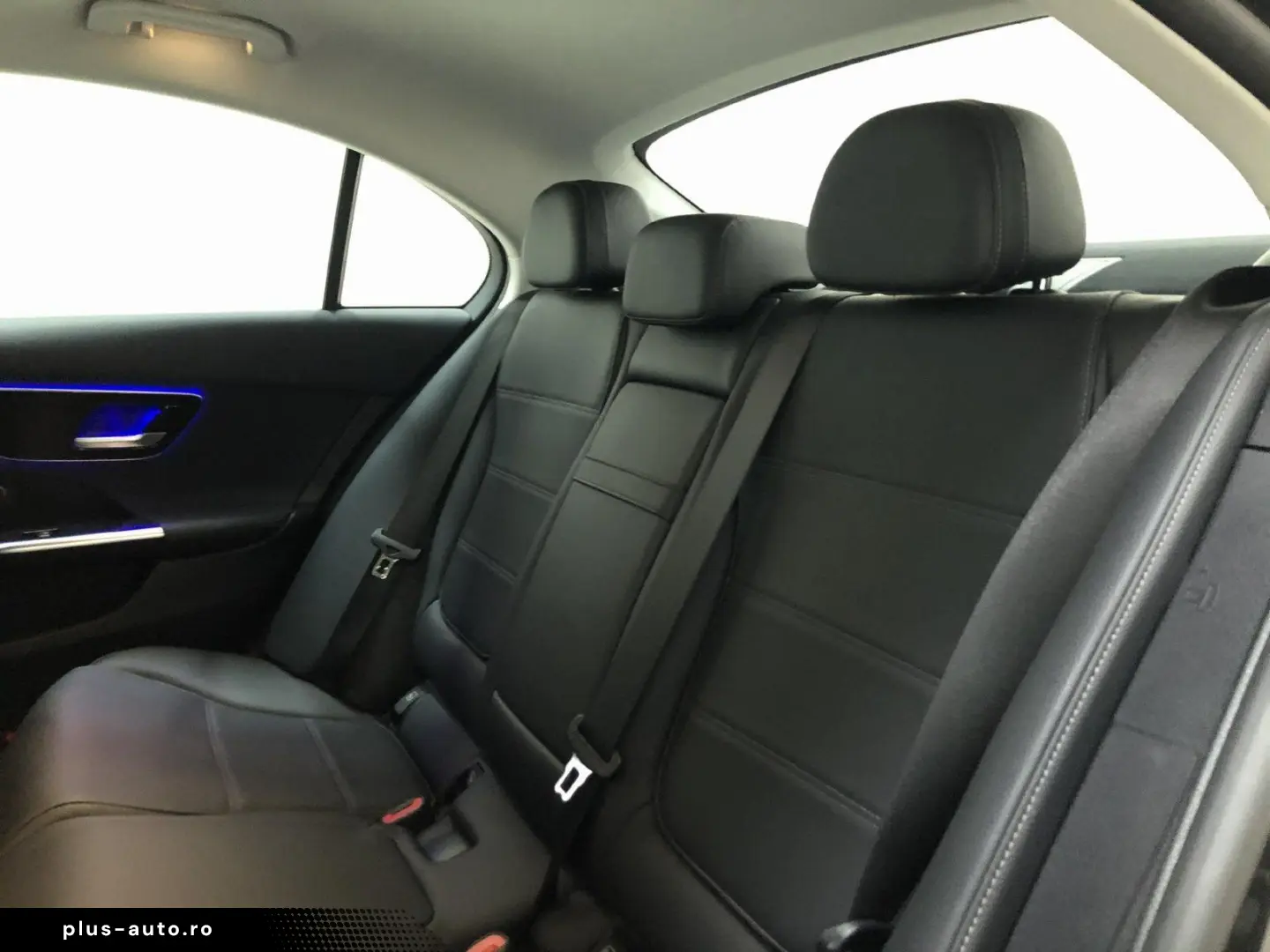 C 300 d 4M AVANTGARDE Distr Memory DIGITAL LIGHT