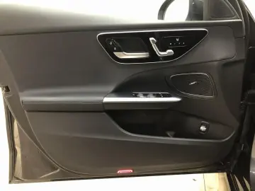 C 300 d 4M AVANTGARDE Distr Memory DIGITAL LIGHT