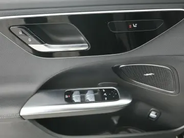 C 300 d 4M AMG Digi-Light HUD Distronic Navi PTS