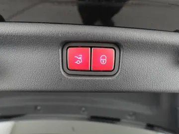 C 300 d 4M AMG Digi-Light HUD Distronic Navi PTS