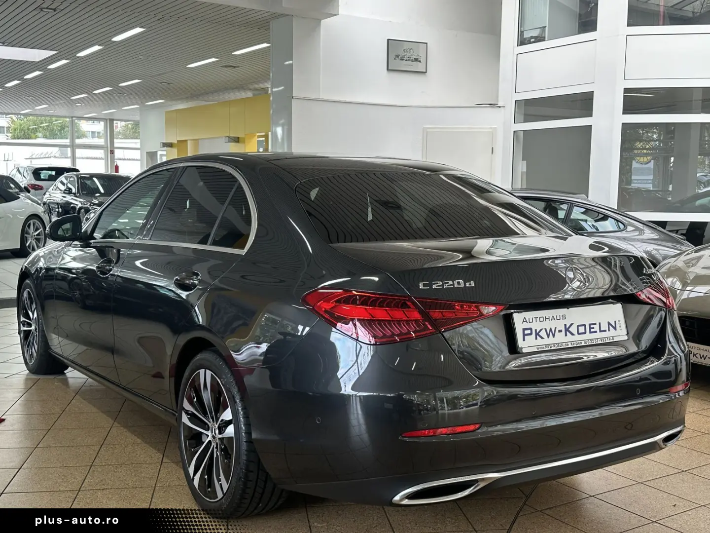 C 220 d 4M PANO DiSTRO HuD MEMORY 360  LED