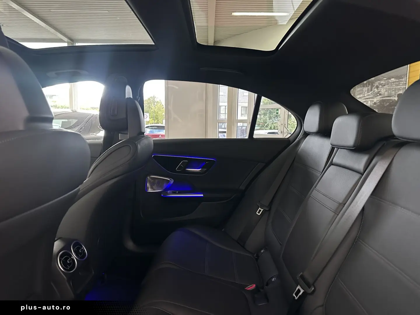 C 220 d 4M PANO DiSTRO HuD MEMORY 360  LED