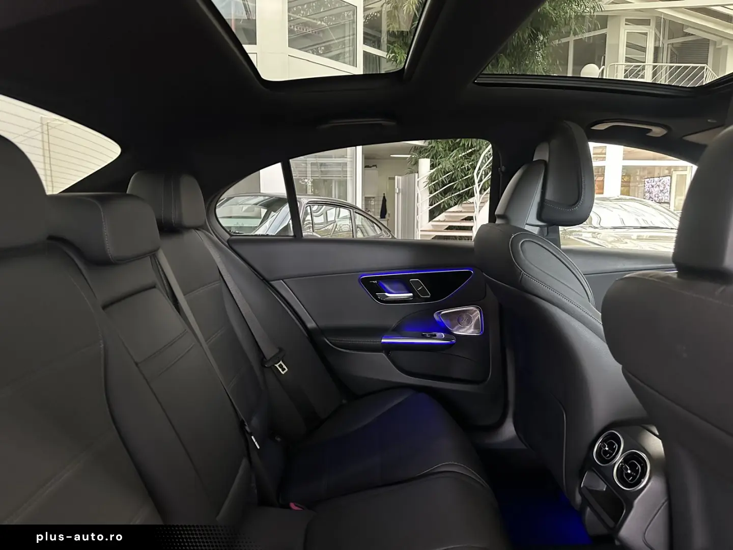 C 220 d 4M PANO DiSTRO HuD MEMORY 360  LED