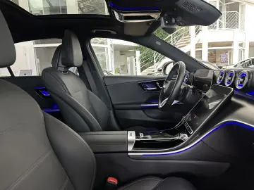 C 220 d 4M PANO DiSTRO HuD MEMORY 360  LED