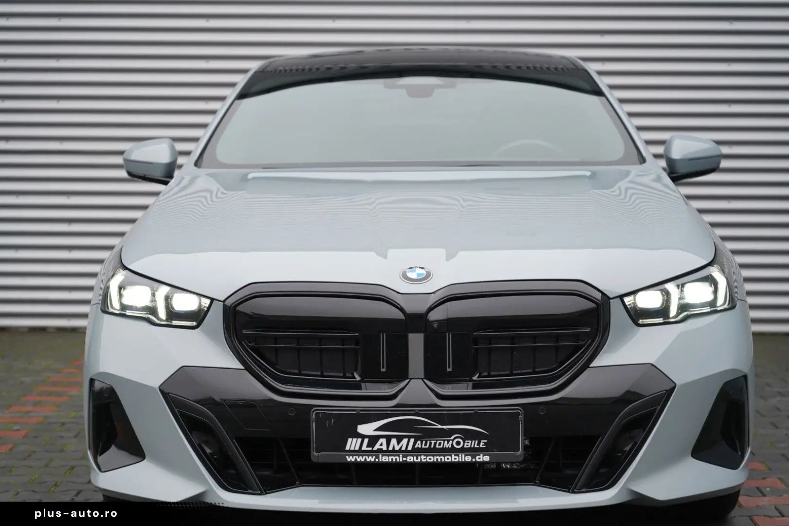 520i M Sport PANO H&K CARBON 360 HUD KEYLESS