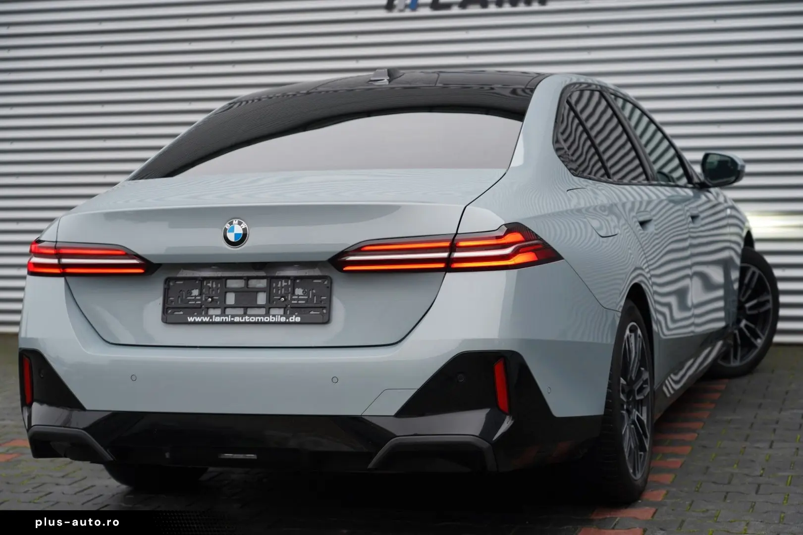 520i M Sport PANO H&K CARBON 360 HUD KEYLESS