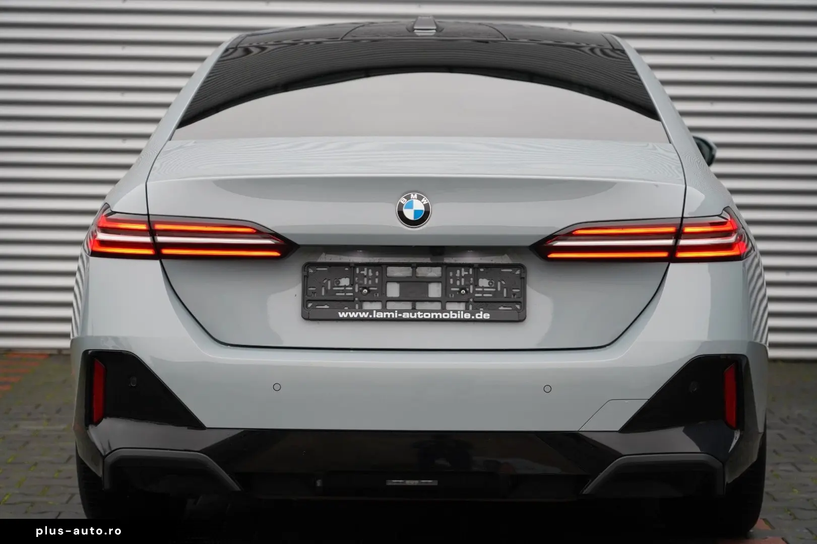 520i M Sport PANO H&K CARBON 360 HUD KEYLESS