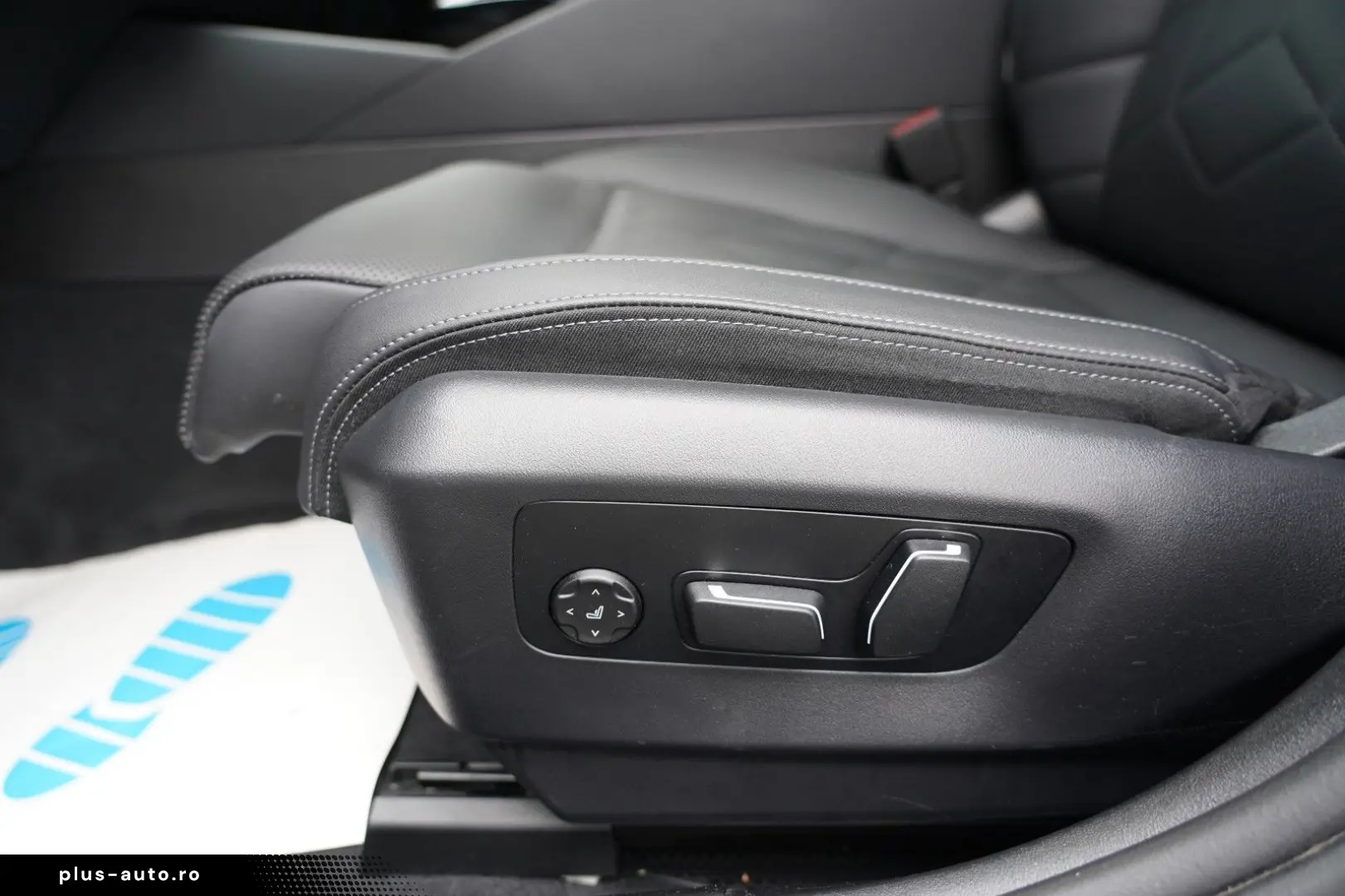 520i M Sport PANO H&K CARBON 360 HUD KEYLESS