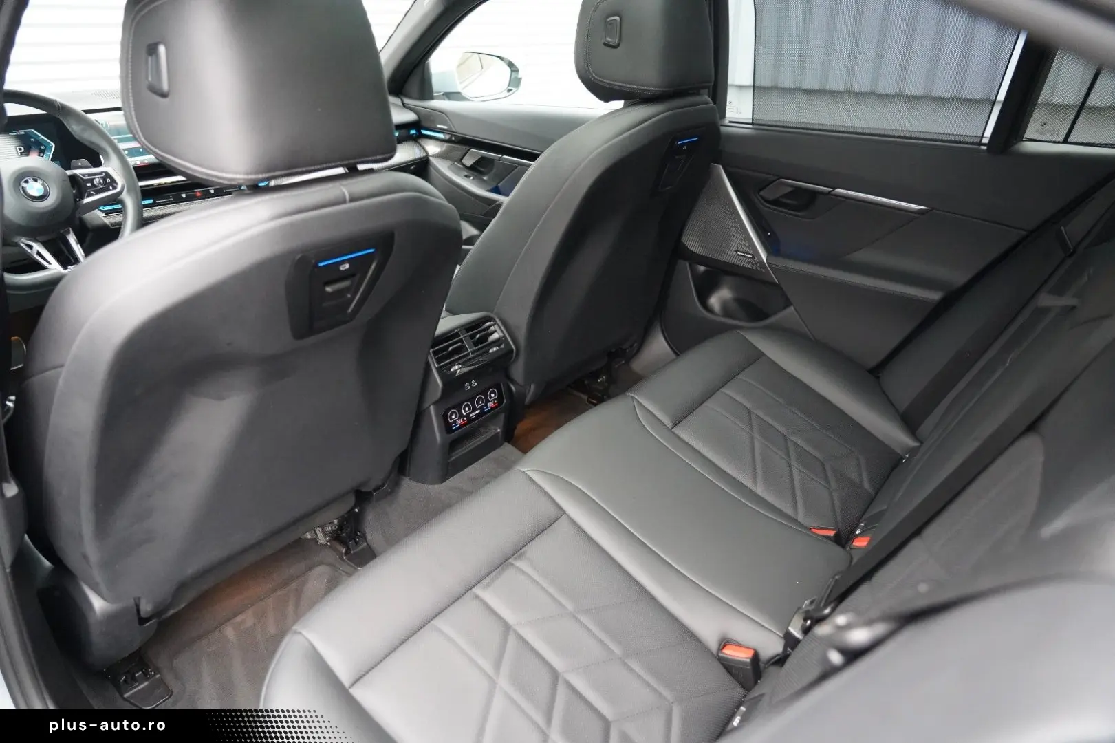 520i M Sport PANO H&K CARBON 360 HUD KEYLESS