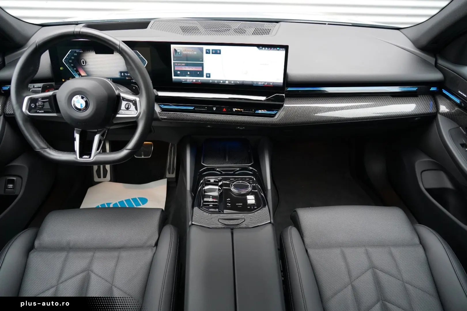 520i M Sport PANO H&K CARBON 360 HUD KEYLESS