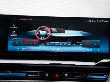 520i M Sport PANO H&K CARBON 360 HUD KEYLESS