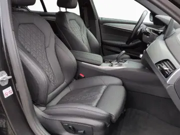 520d xDr M SPORT LiCoPr St Go Kam HiFi AHK 19