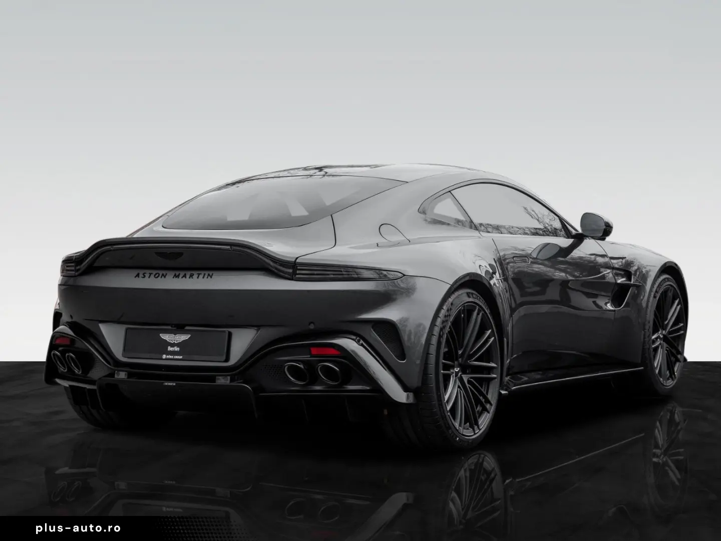 V8 Vantage MY25   Launch Pack   Bowers&Wilkins