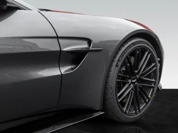 V8 Vantage MY25   Launch Pack   Bowers&Wilkins