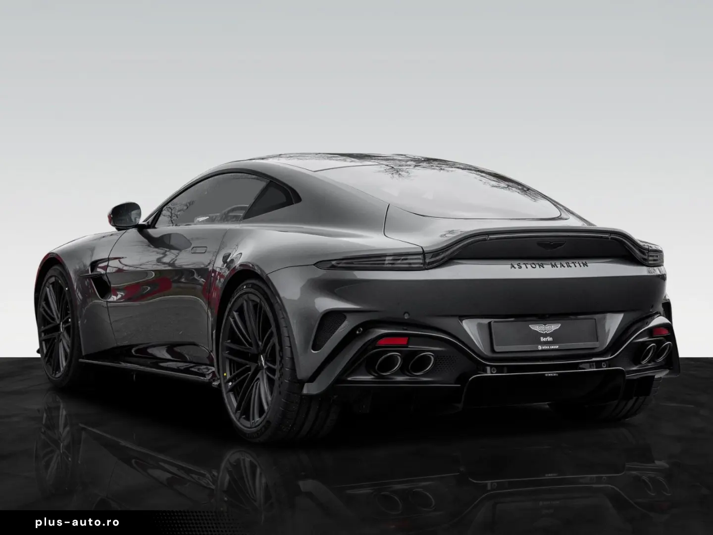 V8 Vantage MY25   Launch Pack   Bowers&Wilkins